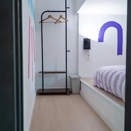 Guest house Cool Cool House *
